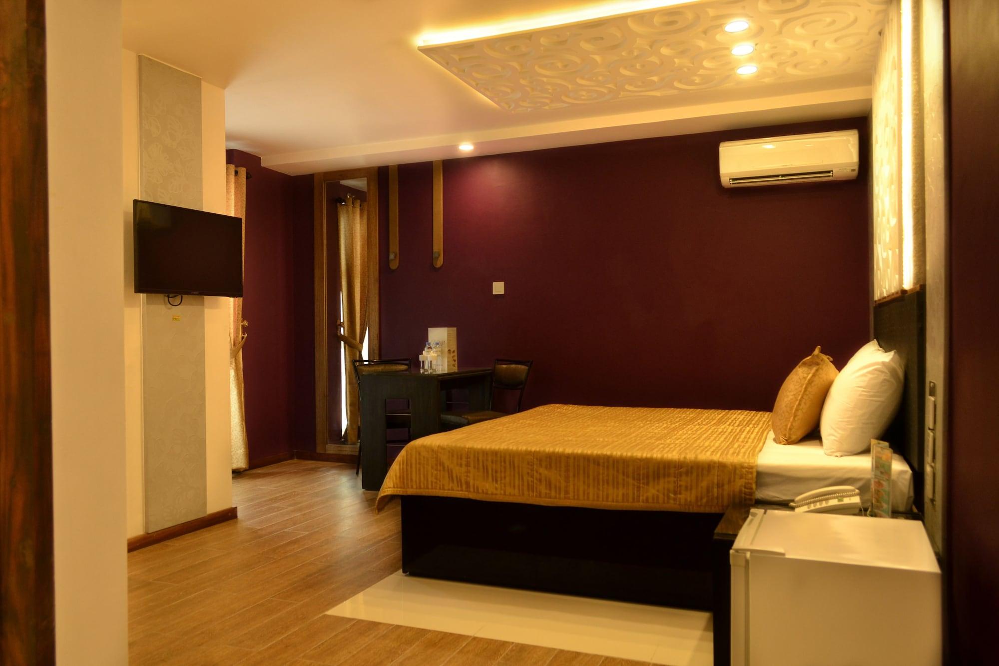 Eurotel Vivaldi Araneta Quezon City Exterior foto